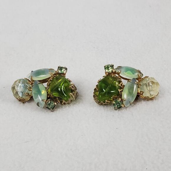 Vintage MCM Green Rhinestone Gold Tone Brooch and Earrings Set - Picture 10 of 16